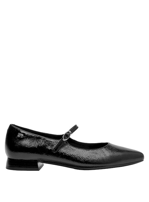 Zapatos de mujer en color negro, estilo formal, recomendados para eventos sociales.