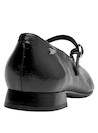 Calzado negro de cuero para mujer, con punta puntiaguda, perfecto para el trabajo.