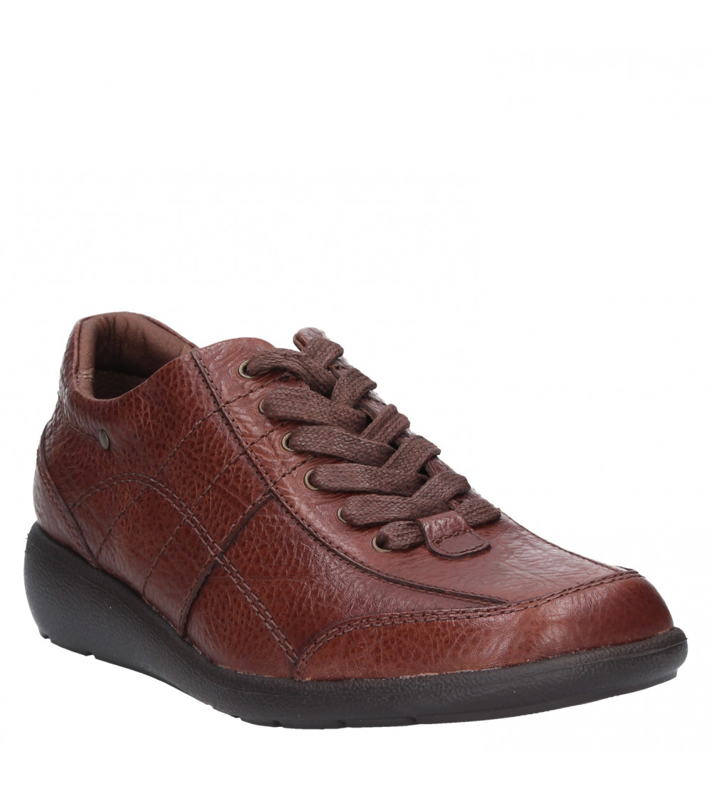Zapato de cuero negro para mujer, diseño casual con caña de 5 cm.