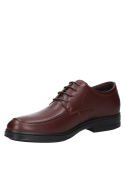 Cuero marrón del zapato Derby masculino, perfecto para un look de vestir.