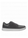 zapatilla gris de hombre con forro textil, ligera y confortable para actividades diarias.