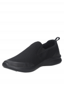 zapatilla negra urbana de hombre con diseño moderno y juvenil, ideal para actividades diarias.