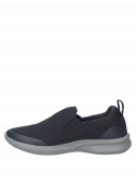 calzado urbano azul para hombre, combina malla y material sintético, ofrece comodidad y estilo.